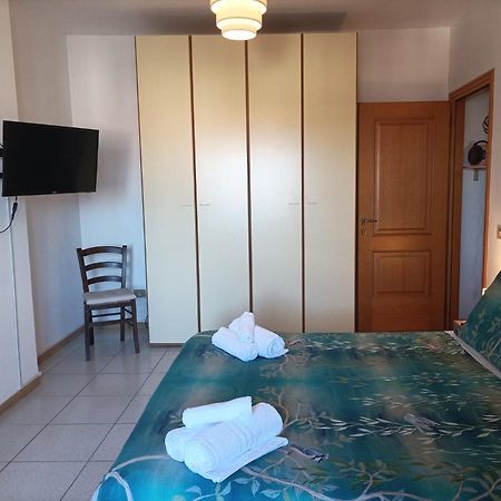 Gentarrubia - a casa nel cuore della città Oristano Esterno foto
