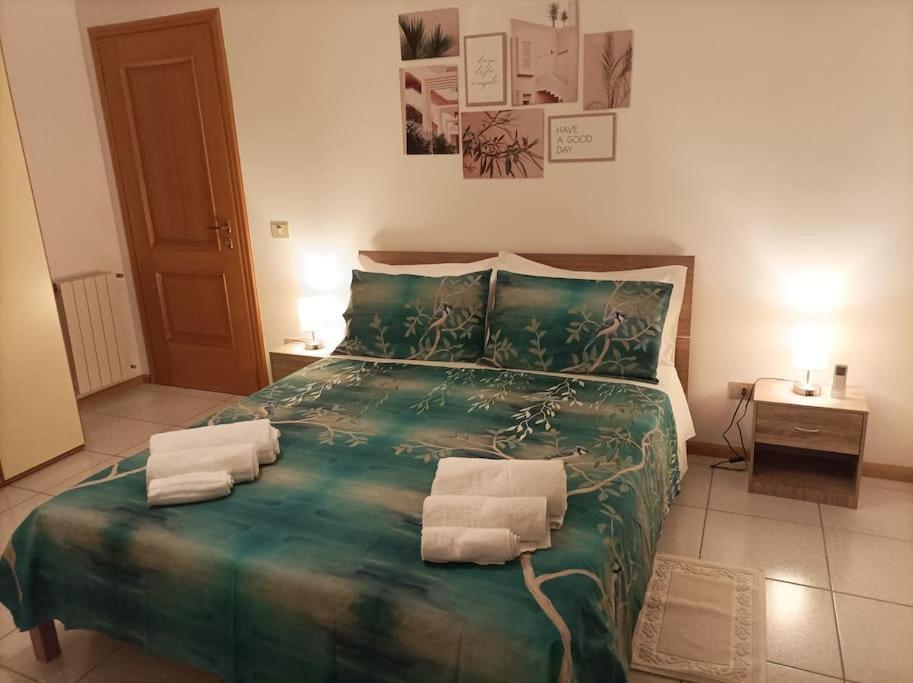 Gentarrubia - a casa nel cuore della città Oristano Esterno foto
